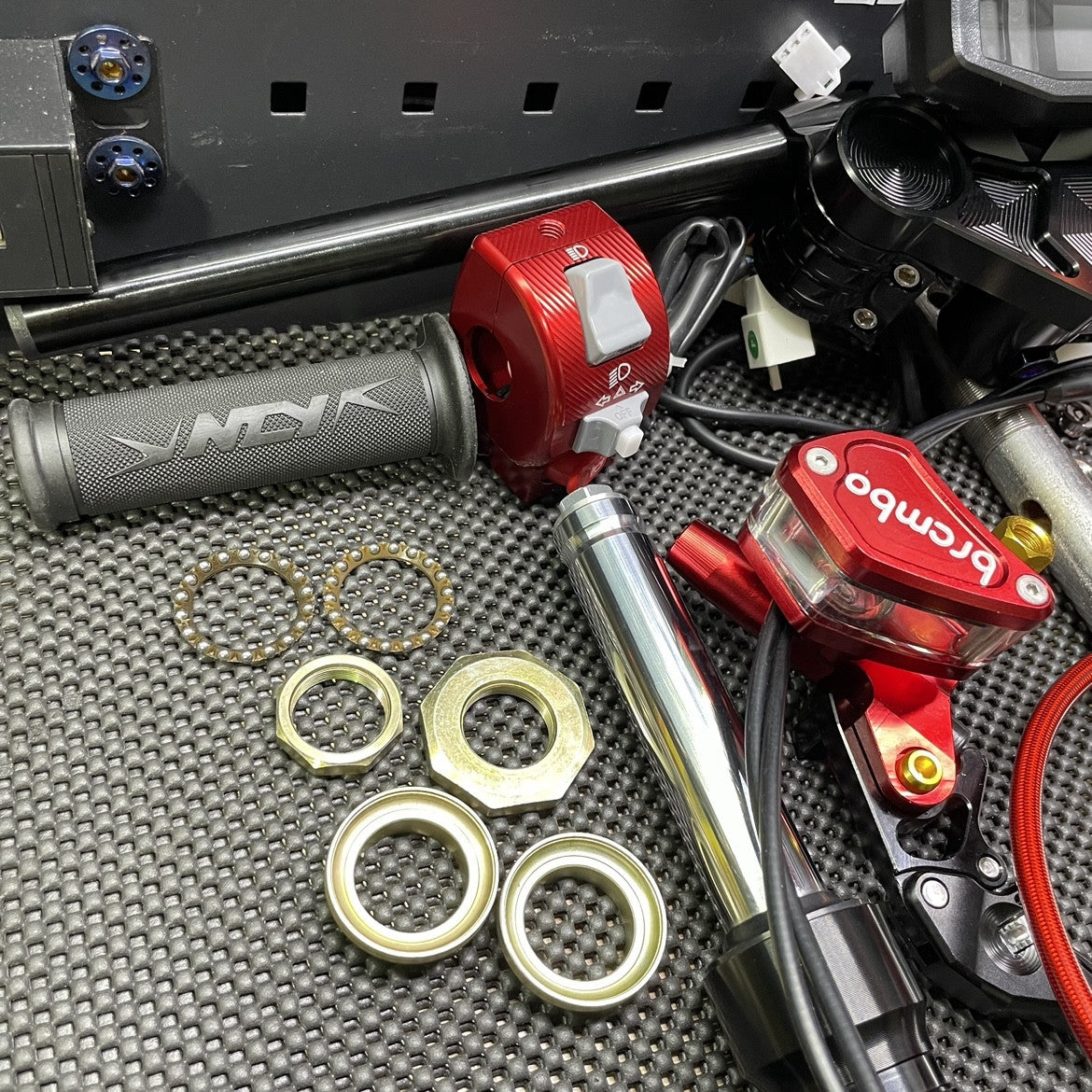 Handlebar swap kit for Ruckus - 9