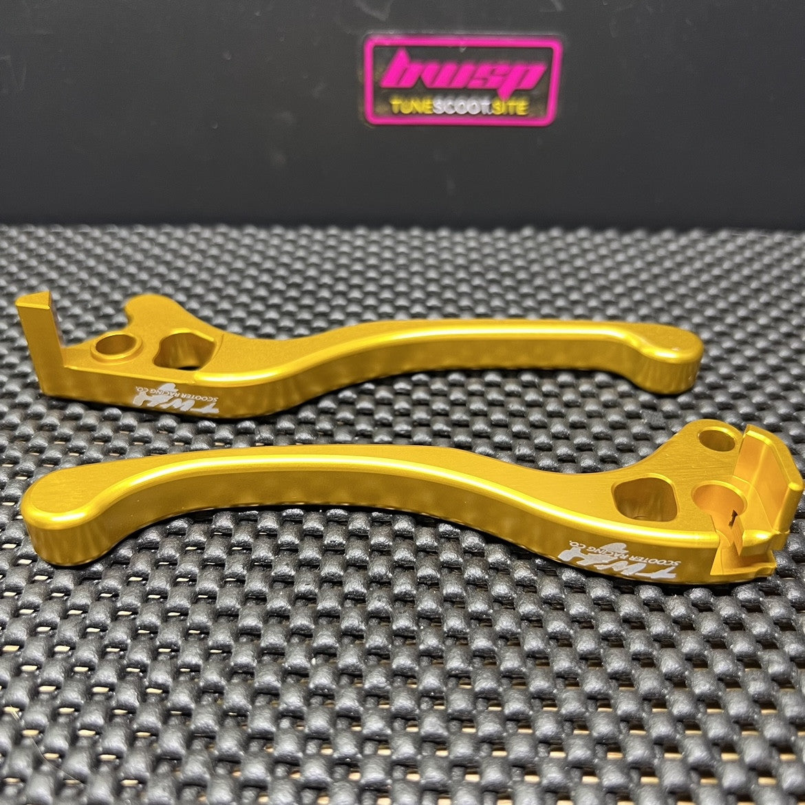 Billet brake levers for Dio50 - 3