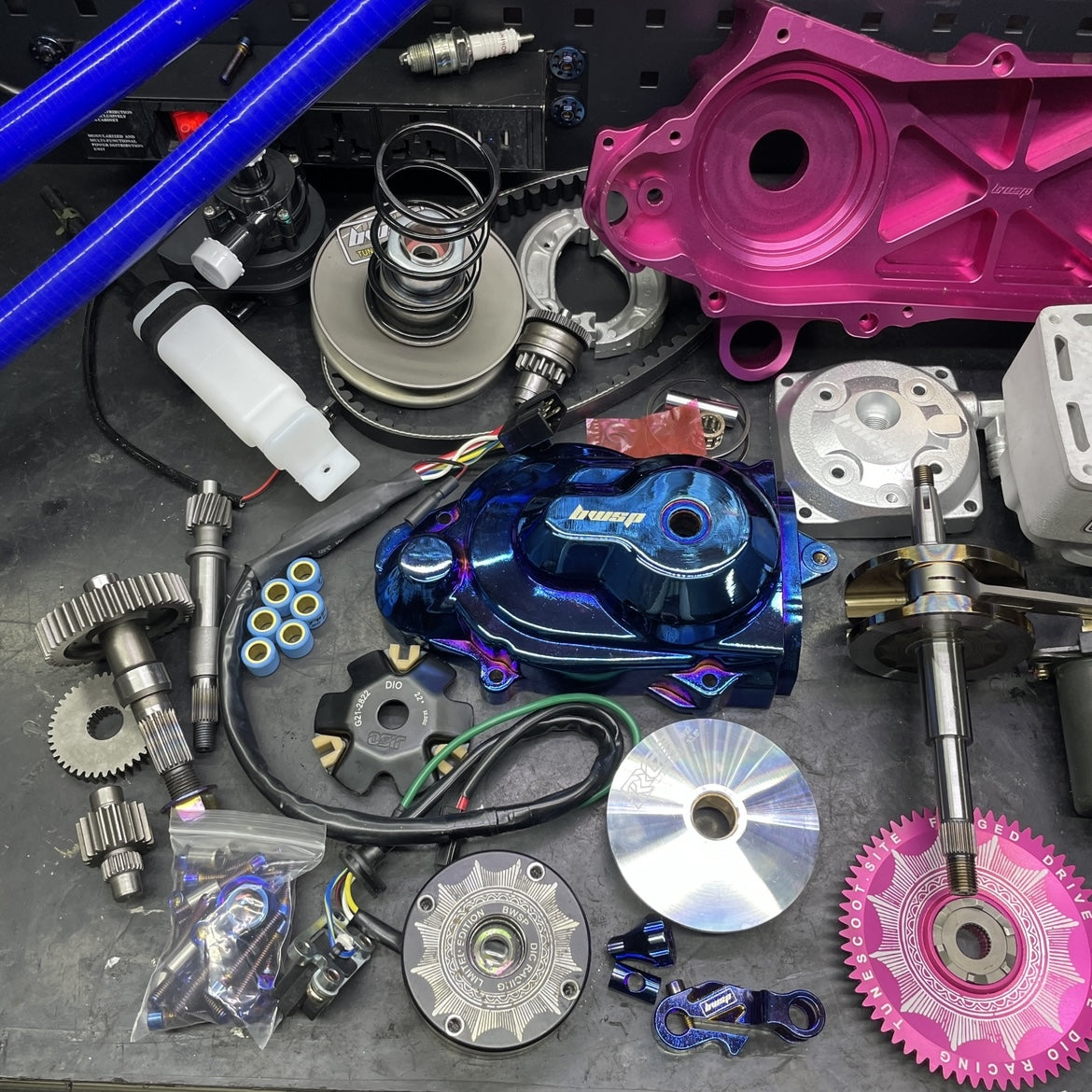 Dio 130cc l/c disassembled engine kit with billet crankcase “Pink panther” water cooled ceramic cylinder 56mm crankshaft 53mm