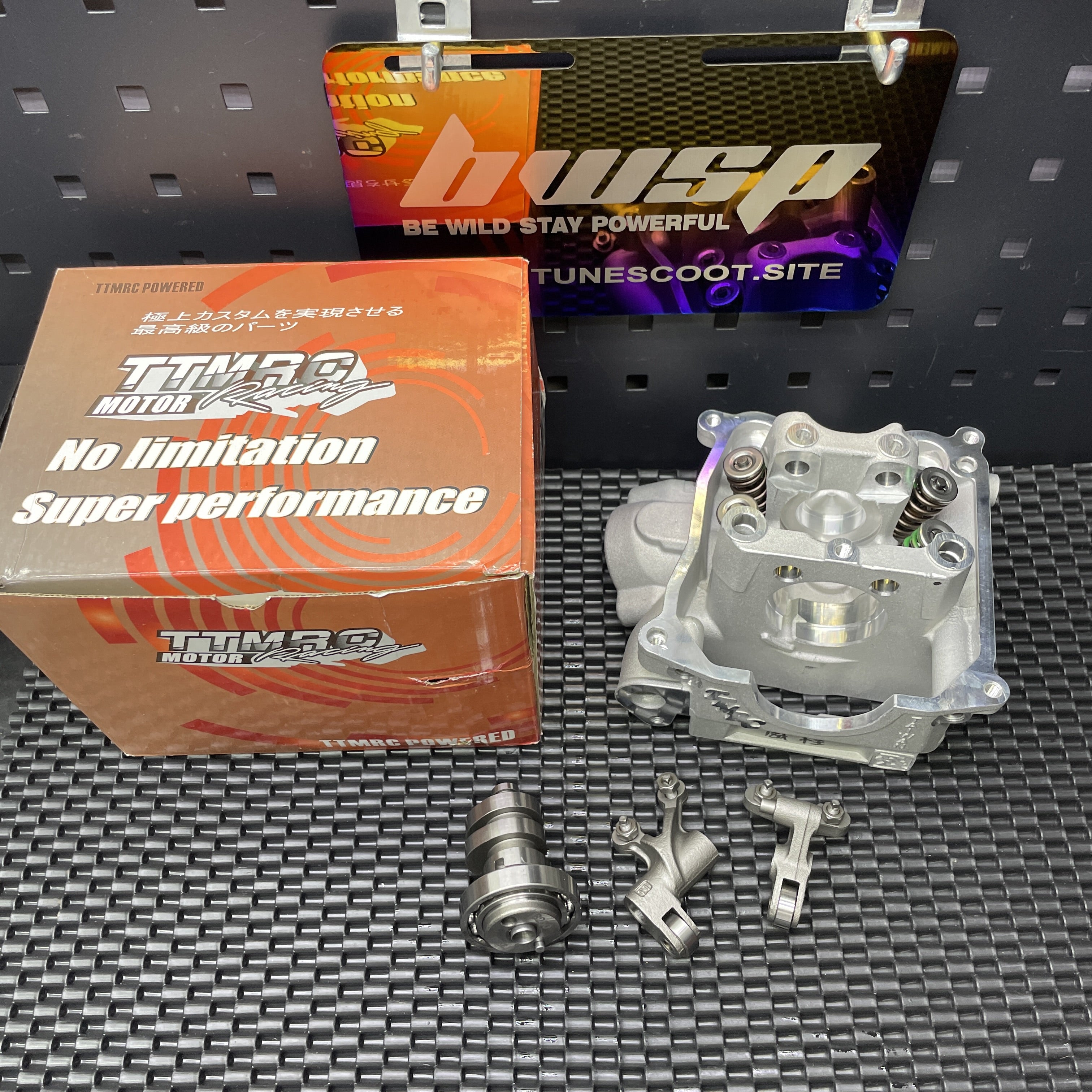 In26 Cylinder head 4V for Gryphus125 Cygnus125 four valves ex23 in26 TTMRC ...