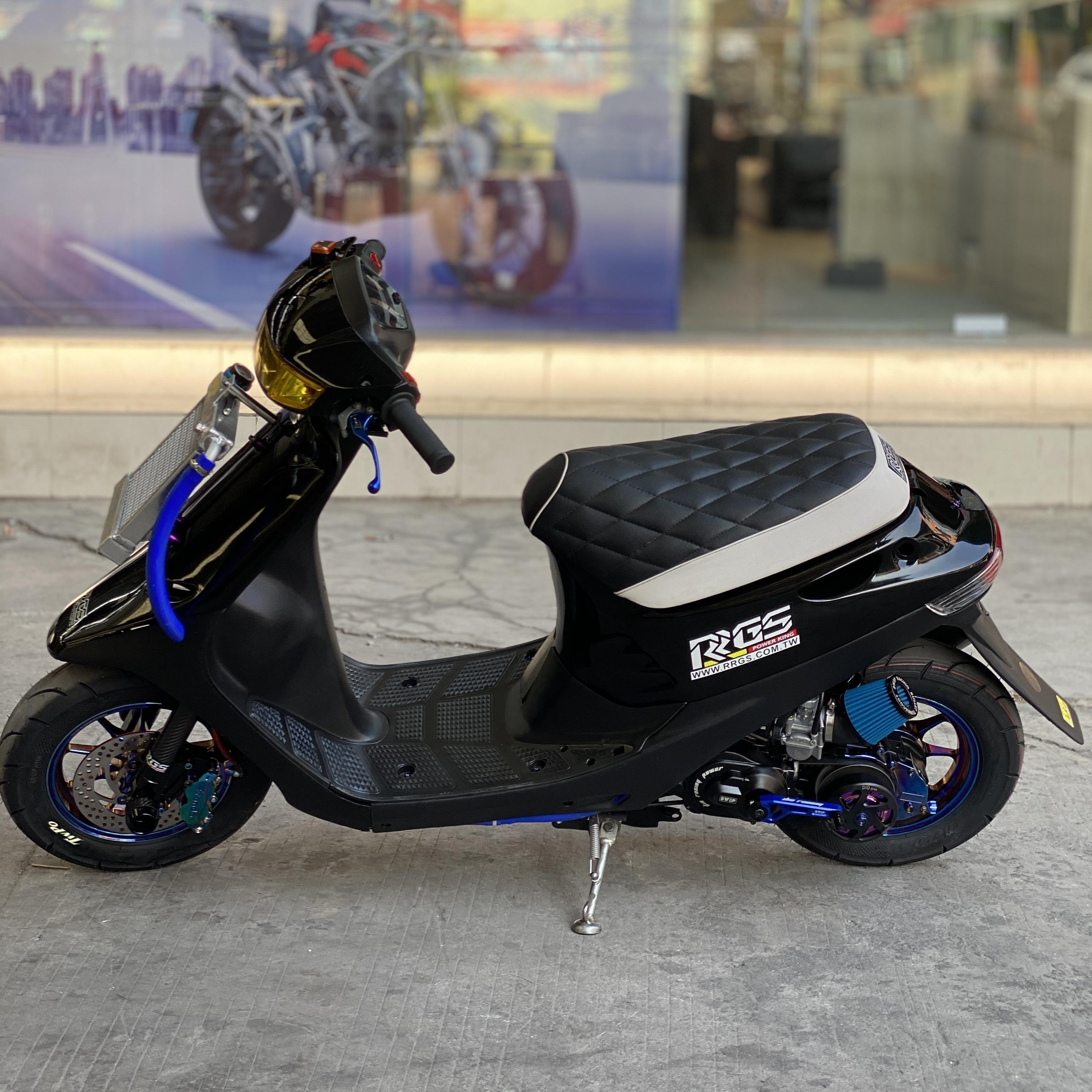 Scooter Honda DIO AF18 125cc water cooling BWSP special edition BLACK EAGLE